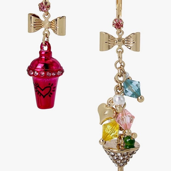 Betsey Johnson Martini earrings - Picture 4 of 6